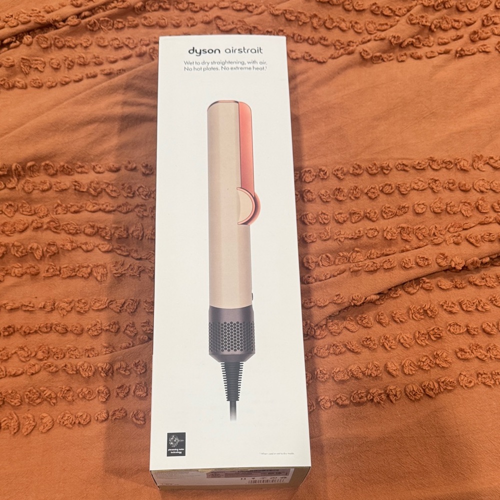 Dyson Air Hair Tool - Gold and Black